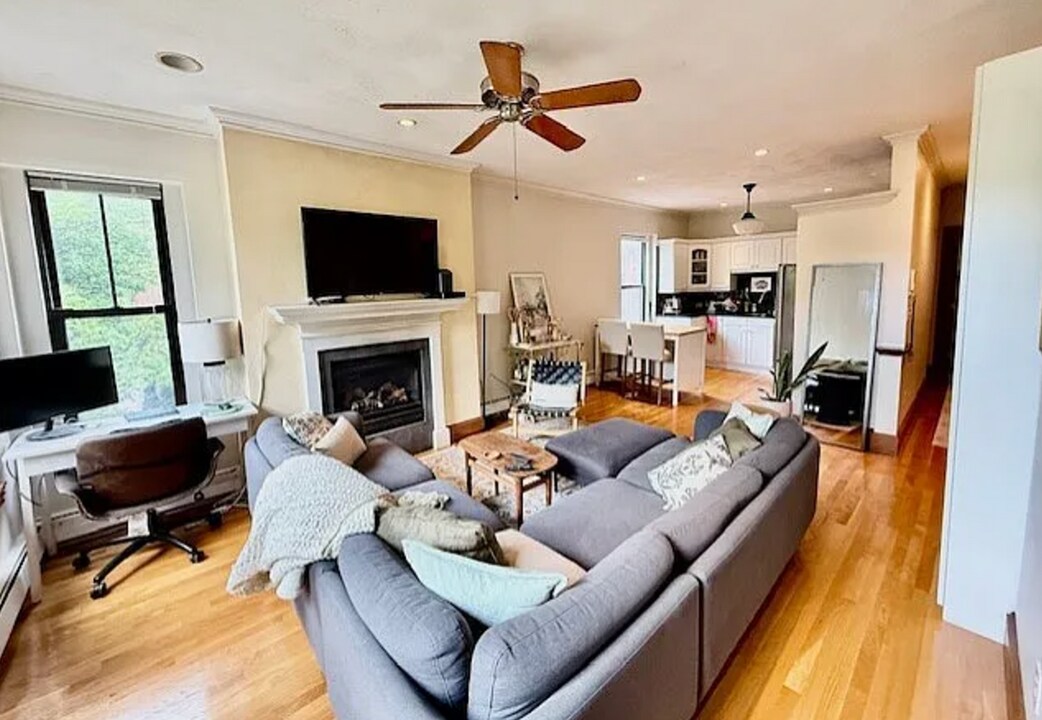 13 Worcester St in Boston, MA - Building Photo