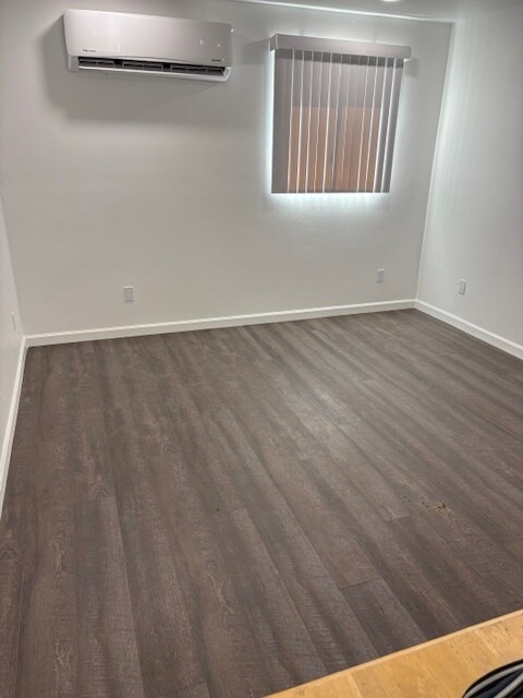 10713 Helendale Ave in Los Angeles, CA - Building Photo - Building Photo