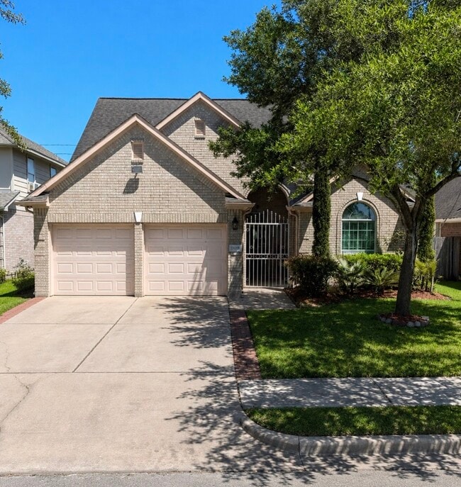 10011 Gil Jr Ln