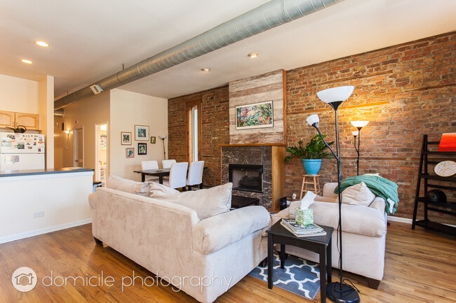 property at 1817 W Armitage Ave