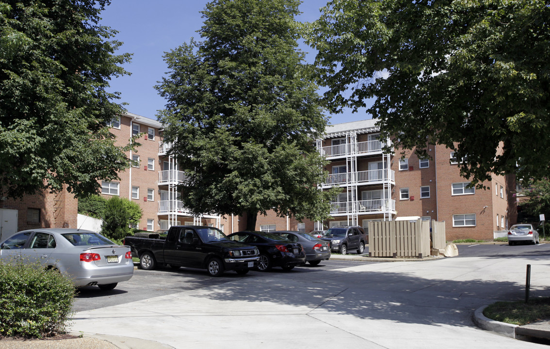 The Taylor in Arlington, VA - Building Photo