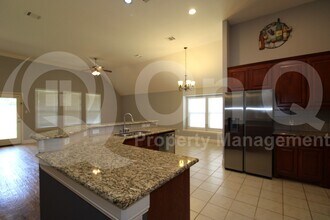 2517 Flowing Springs Dr in Fort Worth, TX - Building Photo - Building Photo