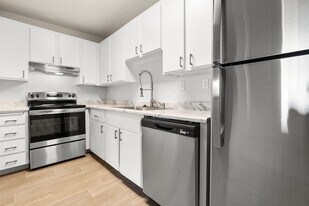 Escondido Adult Village Apartments