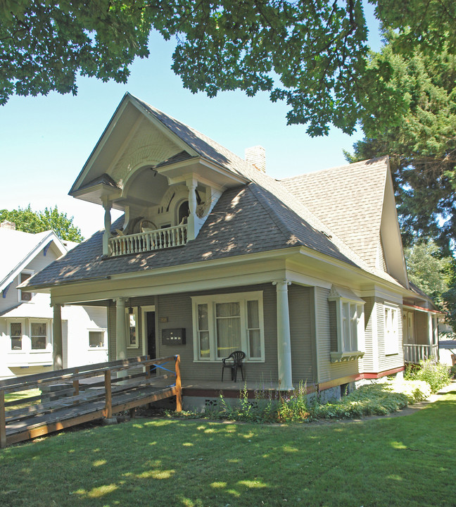 1818 W 10th Ave in Spokane, WA - Building Photo