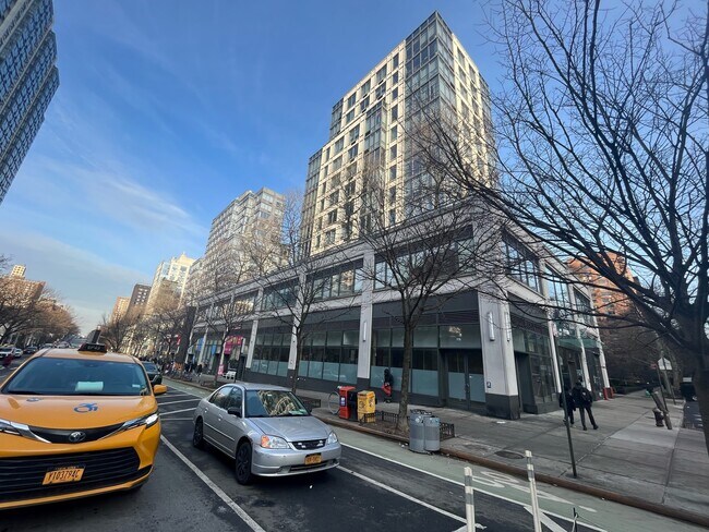 795 Columbus Ave