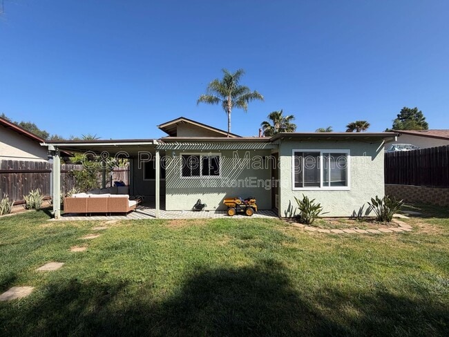 849 Loganberry Ct in San Marcos, CA - Building Photo - Building Photo