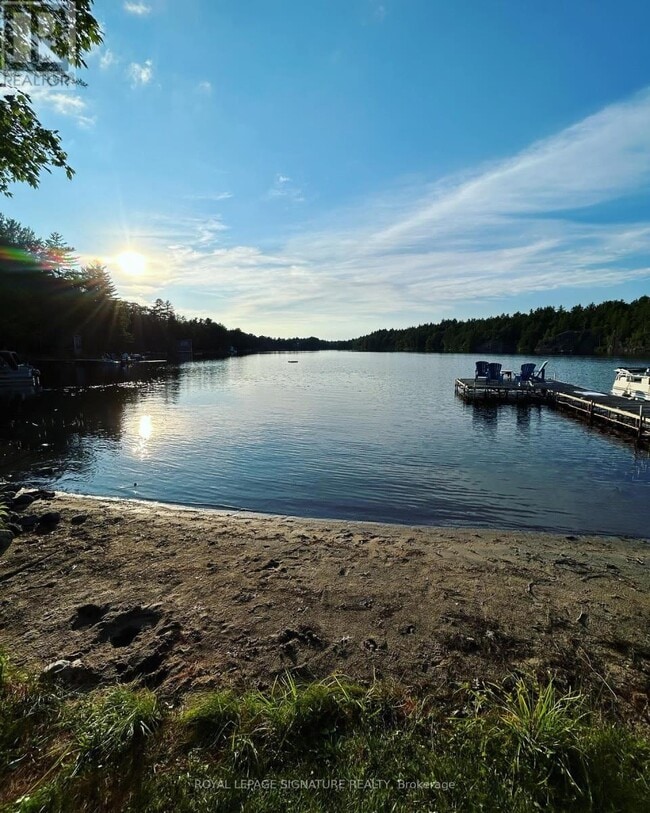 1127 Sunny Lake Rd in Gravenhurst, ON - Building Photo - Building Photo