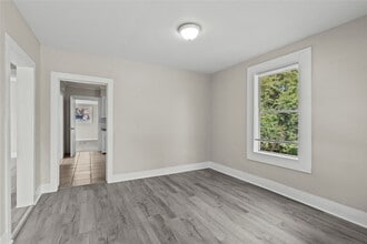 2328 Boss St in La Marque, TX - Foto de edificio - Building Photo