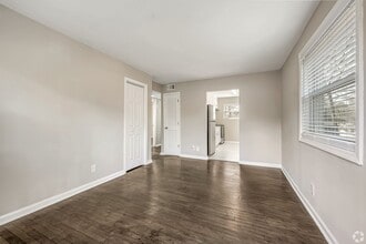 2129 M.L.K. Jr Dr SW in Atlanta, GA - Building Photo - Building Photo