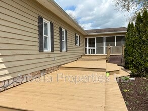 295 Arrowood Rd in Jonesborough, TN - Building Photo - Building Photo