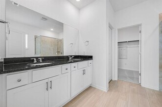 304 Crumpton Wy in Hutto, TX - Building Photo - Building Photo