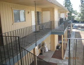 The Pines Apartments in Antioch, CA - Building Photo - Building Photo