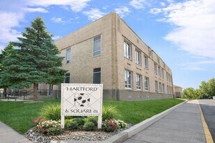 Hartford Square in Hartford City, IN - Building Photo