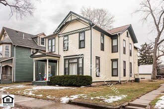 1011 W Wayne St in Fort Wayne, IN - Building Photo - Building Photo