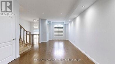 46 Wyper Square in Toronto, ON - Building Photo - Building Photo