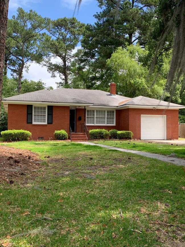 property at 320 Kensington Dr