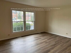 24106 W Hazelcrest Dr in Plainfield, IL - Building Photo - Building Photo