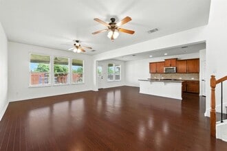 16300 Travesia Way in Austin, TX - Building Photo - Building Photo