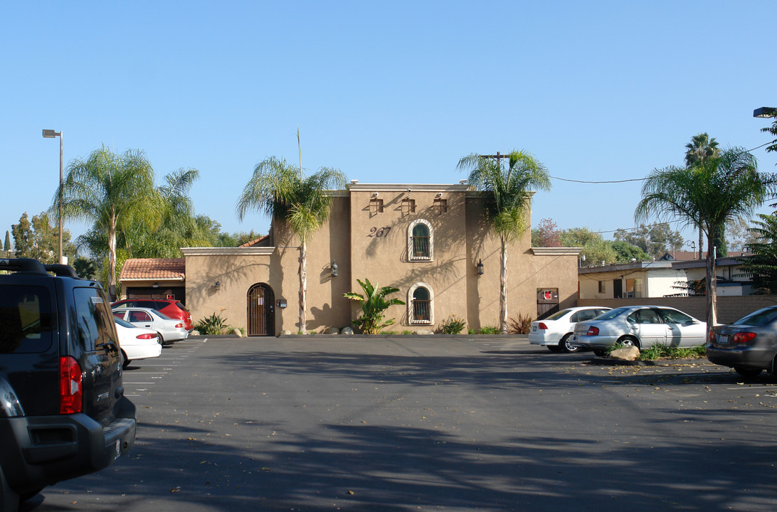 267 S Mollison Ave in El Cajon, CA - Building Photo