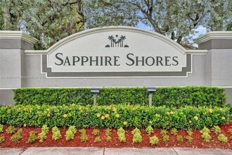 4108 Sapphire Terrace in Weston, FL - Foto de edificio - Building Photo