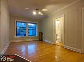 1160 N Dearborn St, Unit 212 in Chicago, IL - Building Photo