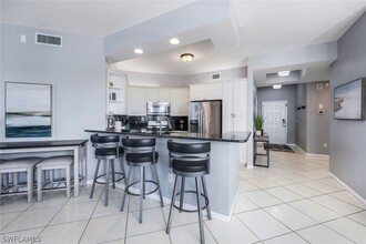 460 Launch Cir in Naples, FL - Building Photo - Building Photo