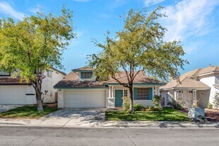 2052 Smoketree Village Cir in Henderson, NV - Building Photo