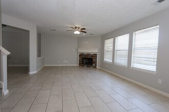 13518 Sherman Oaks Dr in Houston, TX - Building Photo - Building Photo