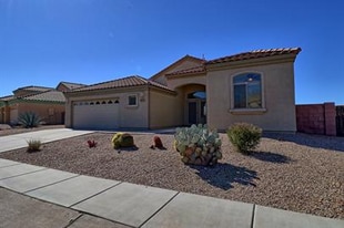 331 N Old Camp Ln in Sahuarita, AZ - Building Photo