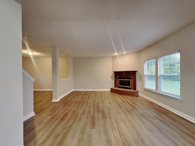 6517 Apple Branch Ln in Indianapolis, IN - Foto de edificio - Building Photo