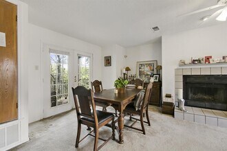 9201 Simmons Rd in Austin, TX - Building Photo - Building Photo