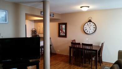 400 McCarthy Rd, Unit 417 in Lemont, IL - Building Photo - Building Photo