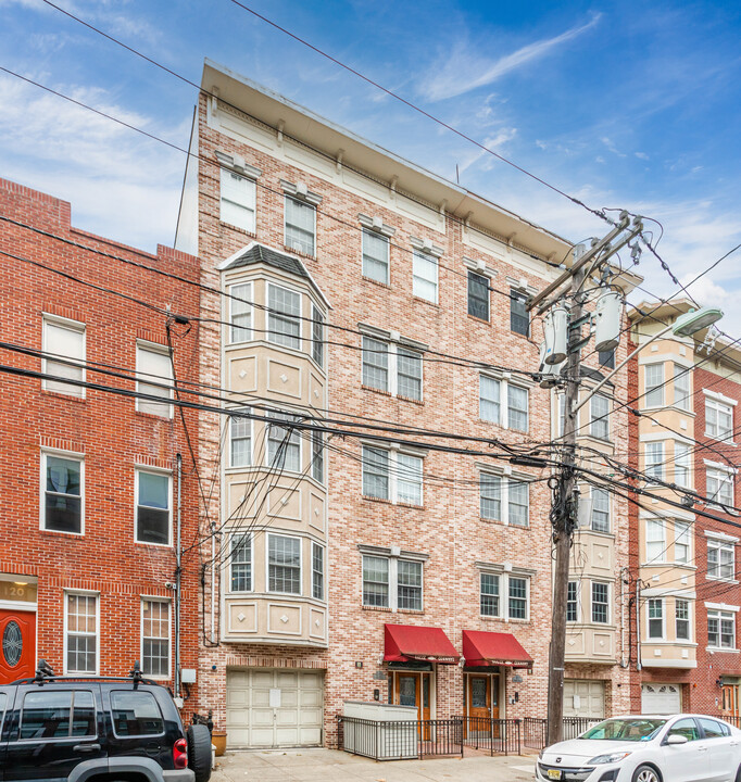 122 Monroe St in Hoboken, NJ - Foto de edificio