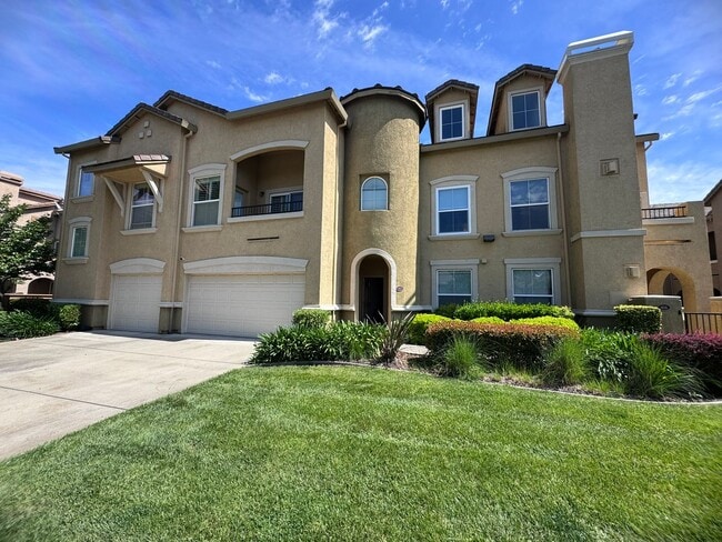 property at 5350 Dunlay Dr