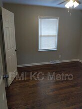 145 S Oxford Ave in Independence, MO - Building Photo - Building Photo