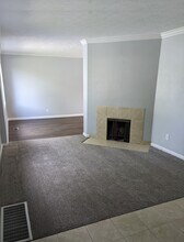 921 N Poinsettia Dr in Salt Lake City, UT - Building Photo - Building Photo