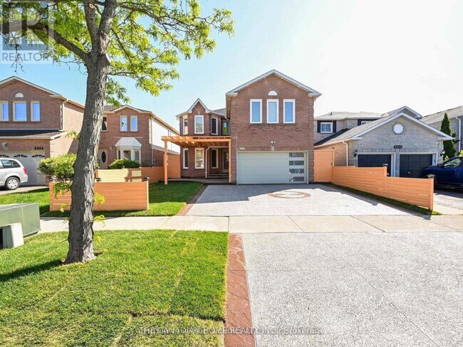 6008 Grossbeak Dr in Mississauga, ON - Building Photo - Building Photo