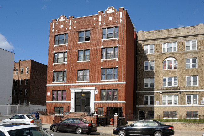 210-212 Roseville Ave in Newark, NJ - Foto de edificio - Building Photo