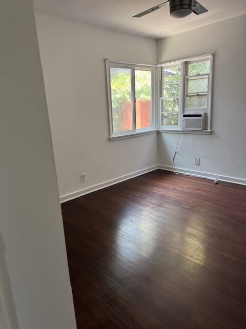 10907 Moorpark St, Unit 10907 in North Hollywood, CA - Building Photo