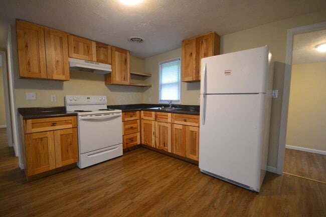 property at 503 E Summit St