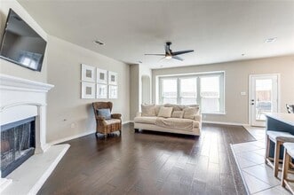 8625 Tribute Ln in Fort Worth, TX - Building Photo - Building Photo