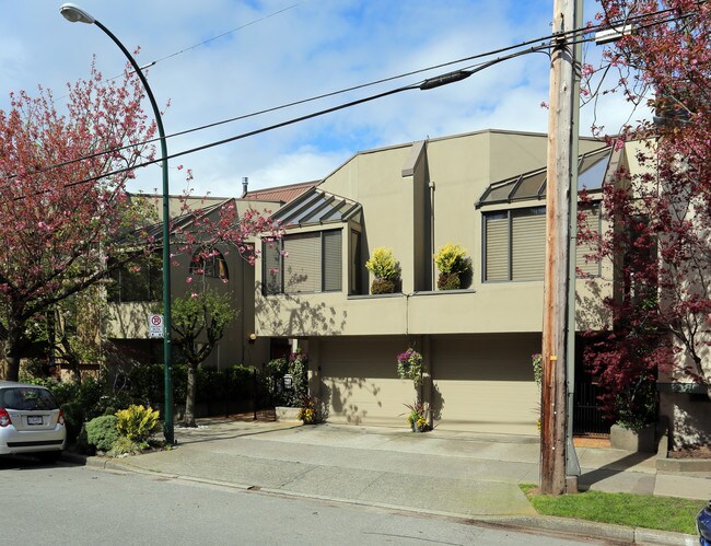 1163-1167 W 7th Ave in Vancouver, BC - Building Photo - Primary Photo