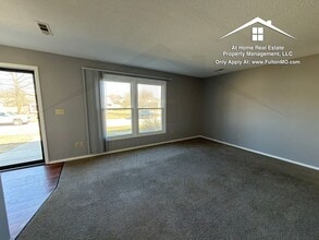 1904 Springdale Ct in Mexico, MO - Building Photo - Building Photo