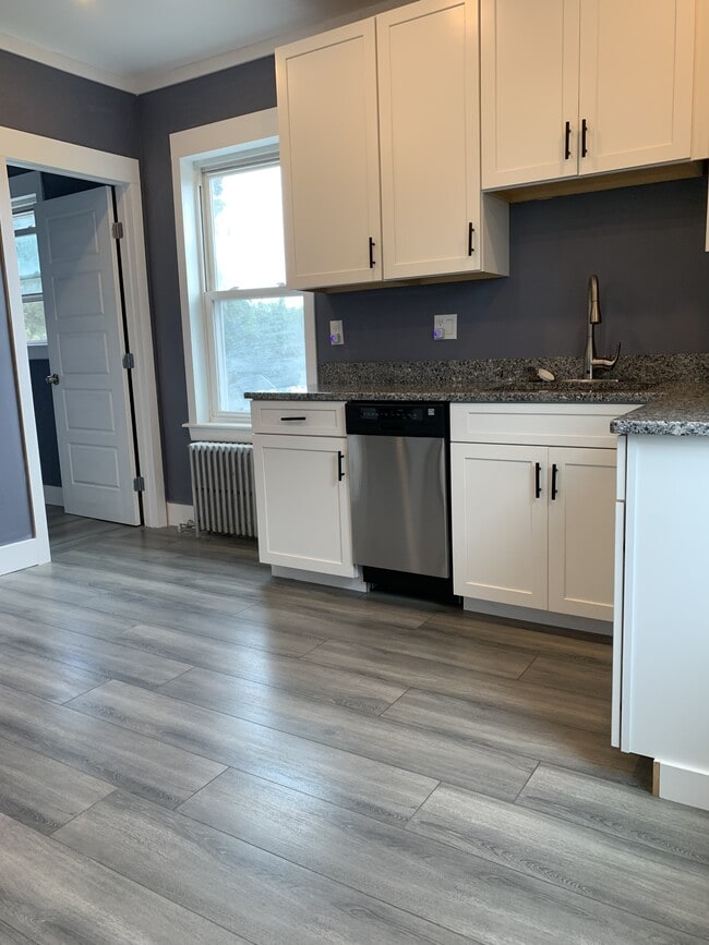 15 George St in Winthrop, MA - Building Photo - Building Photo