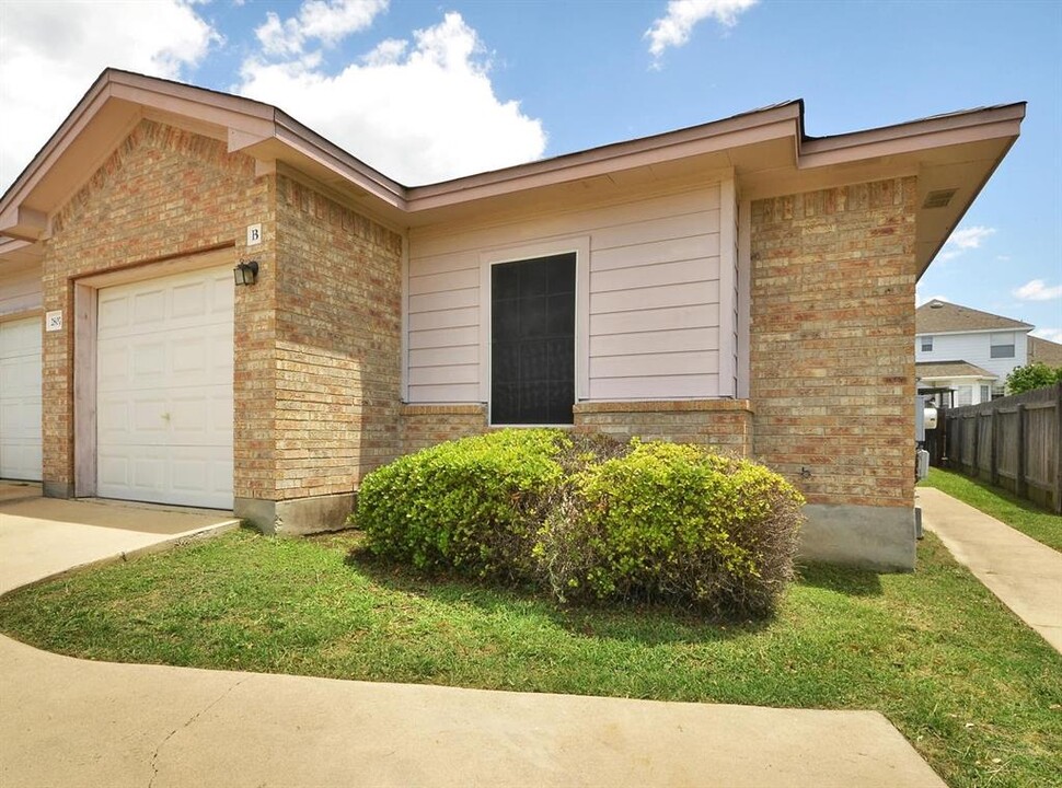 2807 Southampton Way in Round Rock, TX - Building Photo