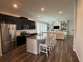 4938 Oxbow Bnd in Saint Hedwig, TX - Building Photo - Building Photo