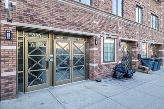 Bedford-Stuyvesant in Brooklyn, NY - Foto de edificio - Building Photo