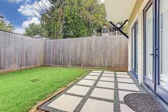 5217 Darling St in Houston, TX - Building Photo - Building Photo