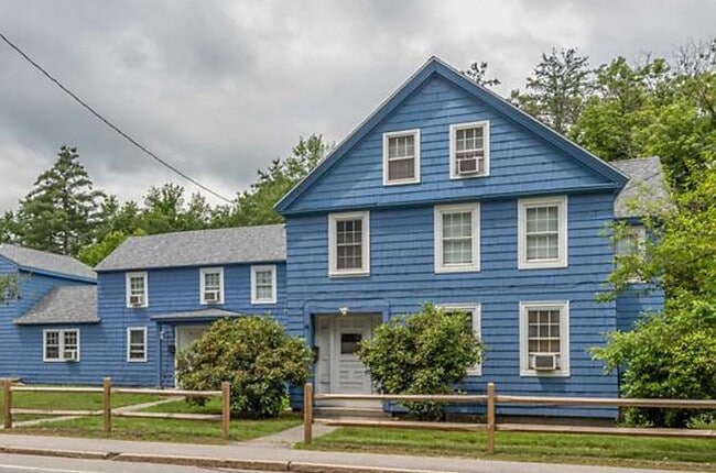 233 South St in Milford, NH - Building Photo - Building Photo