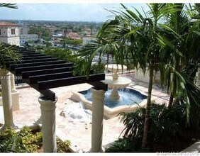 888 Douglas Rd-Unit -PH08 in Coral Gables, FL - Building Photo - Building Photo